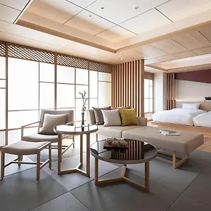 4* Otel Cross